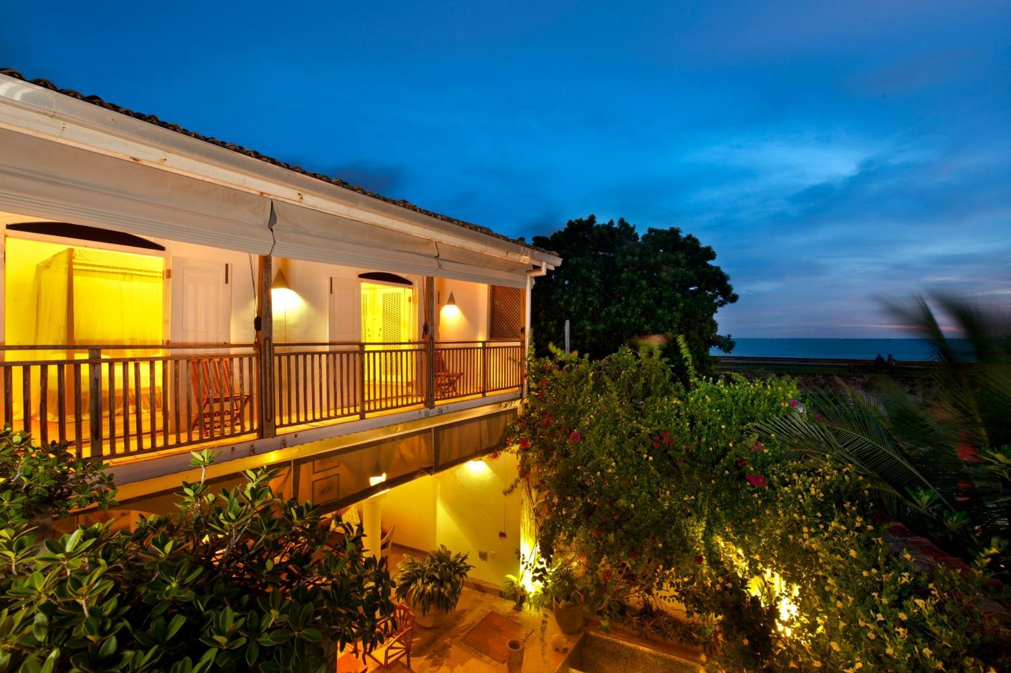 A 03 Bedroom Villa In Galle Fort With Roof Terrace & Pool מראה חיצוני תמונה